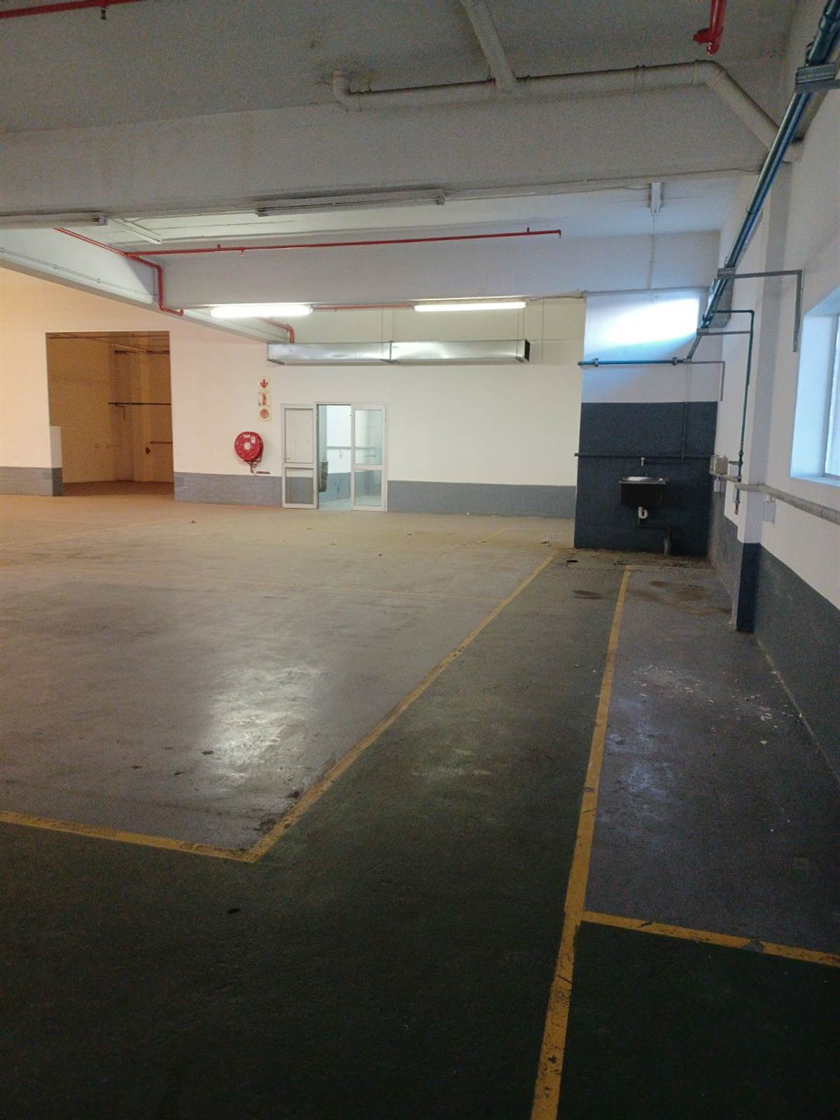 87000  m² Industrial space in Bellville Central photo number 26