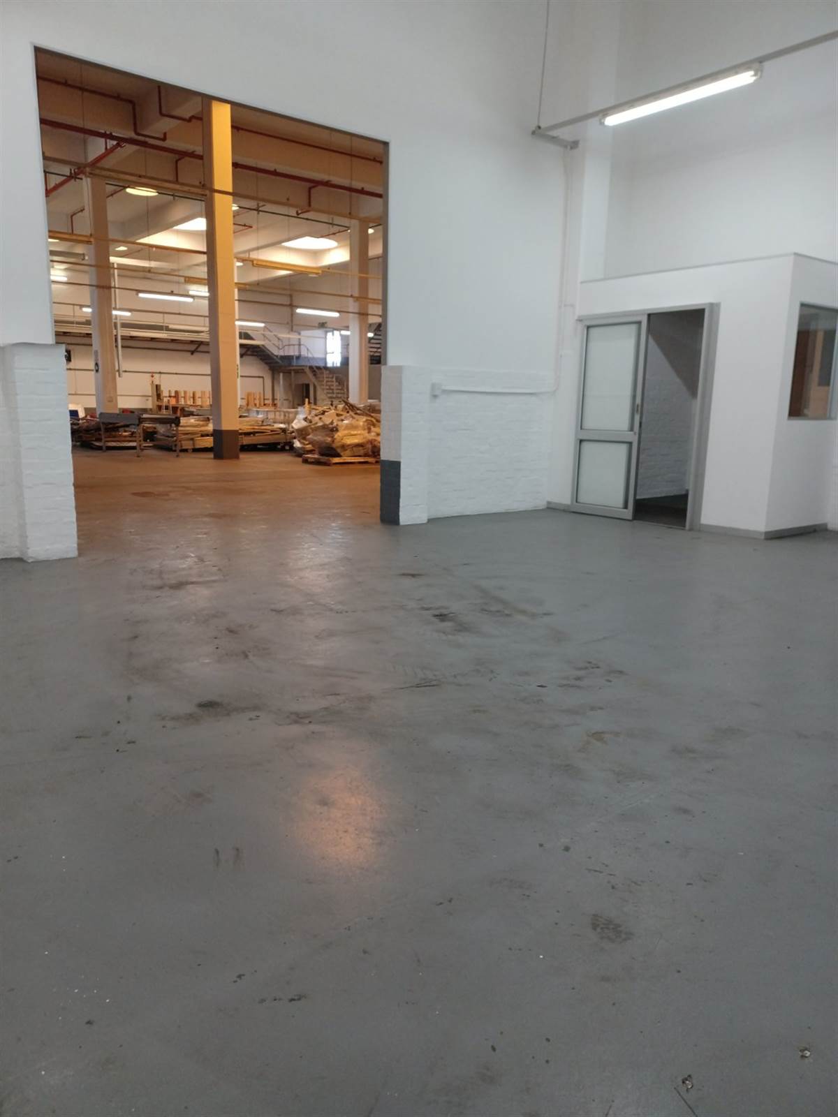 87000  m² Industrial space in Bellville Central photo number 30