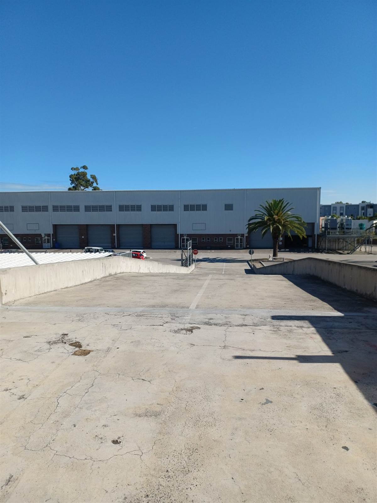 87000  m² Industrial space in Bellville Central photo number 2