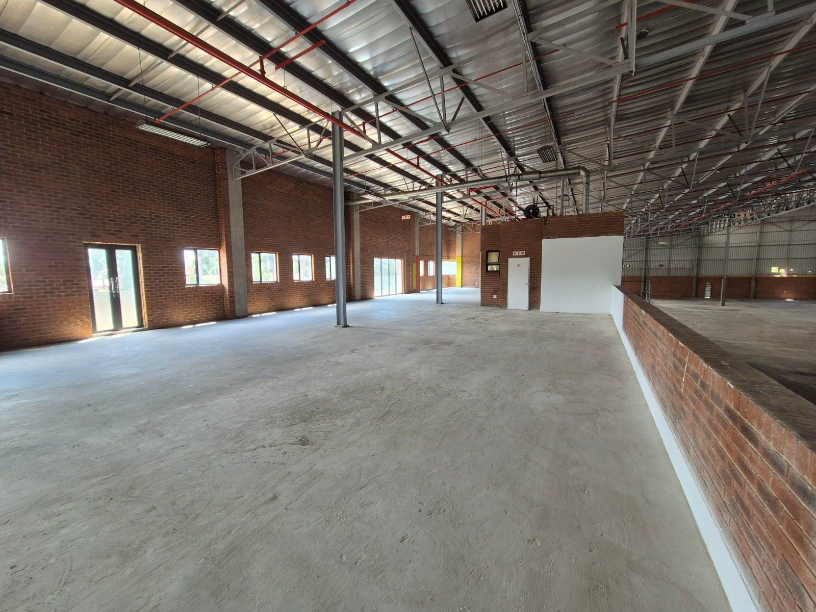 9962  m² Industrial space in Pomona photo number 5