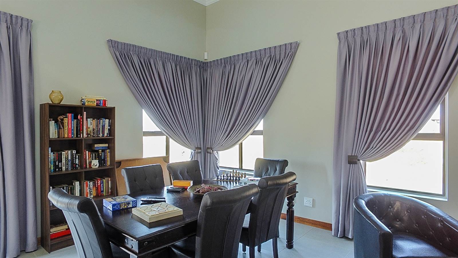 1 Bed Apartment in Trichardt photo number 17