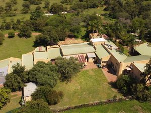 4 Bed House in Mooiplaats AH