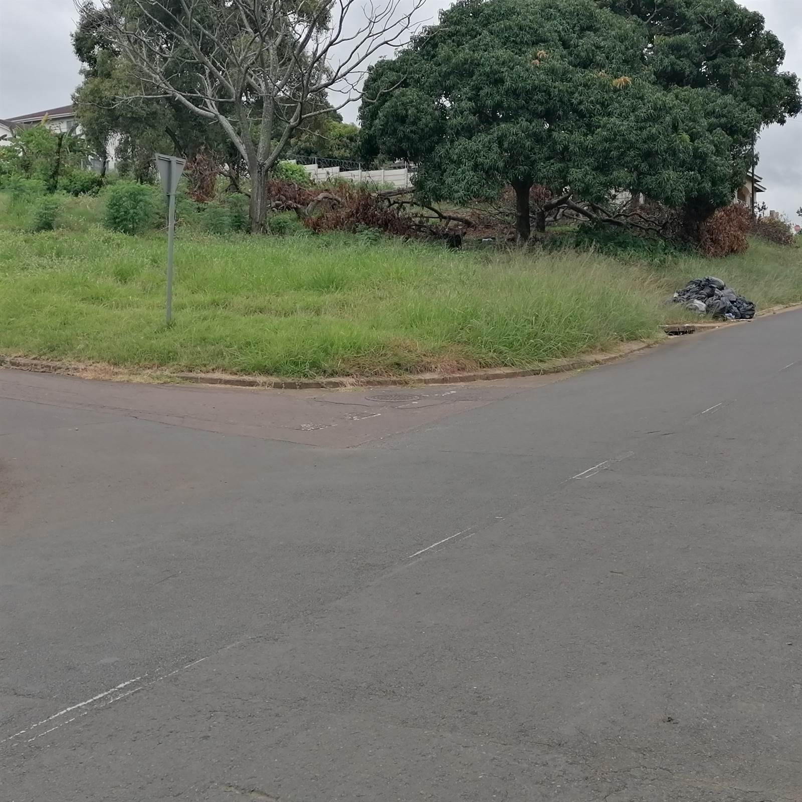 1950 m² Land available in Tongaat Central photo number 9