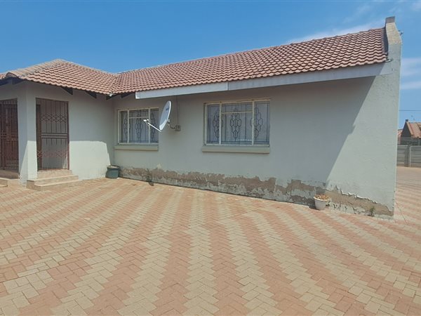 3 Bed House