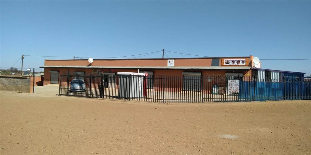Commercial space in Ikageng photo number 11
