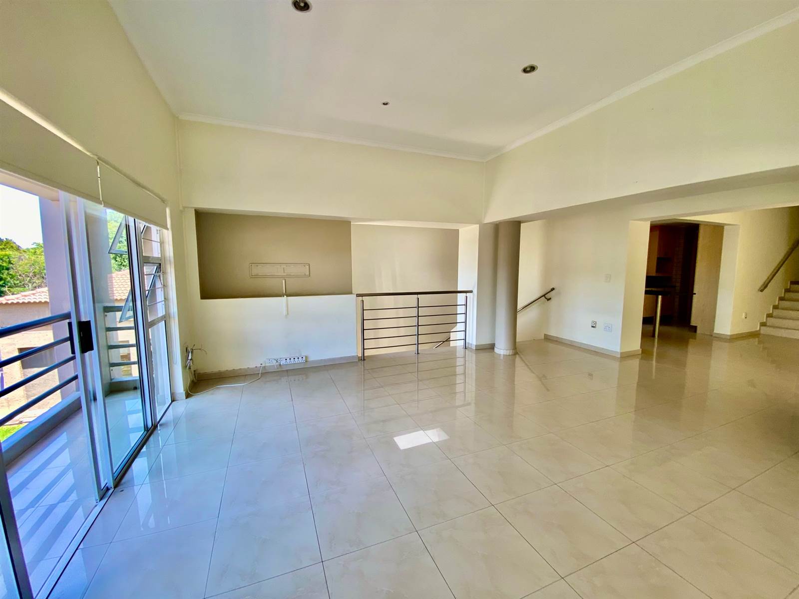 3 Bed House in Waterkloof Ridge photo number 8