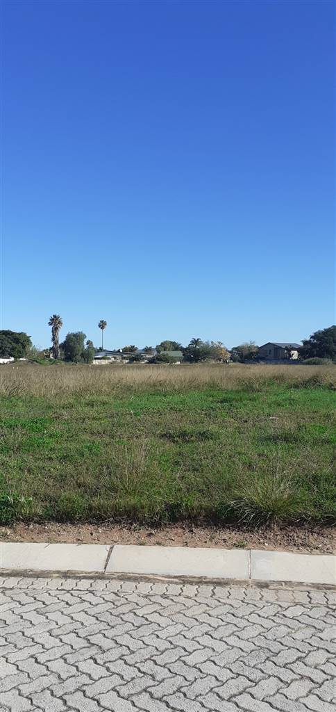 802 m² Land available in Manor Heights photo number 1