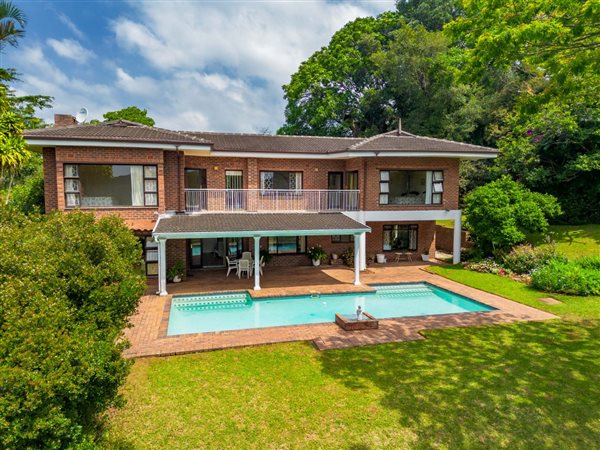 4 Bedroom House 4 Bedroom House