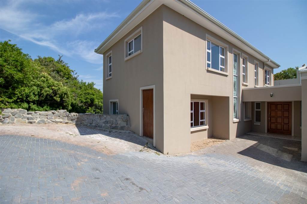 5 Bed House in Port Alfred photo number 5