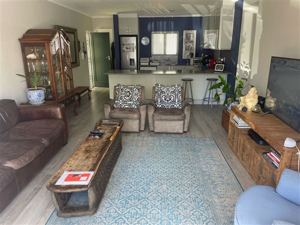 2 Bed Apartment in Hout Bay and surrounds
