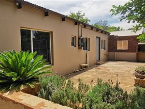 1 Bed House in Kameeldrift East