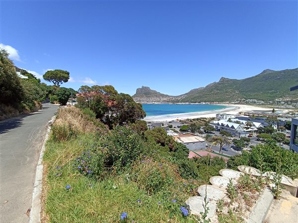 944 m² Land available in Hout Bay and surrounds