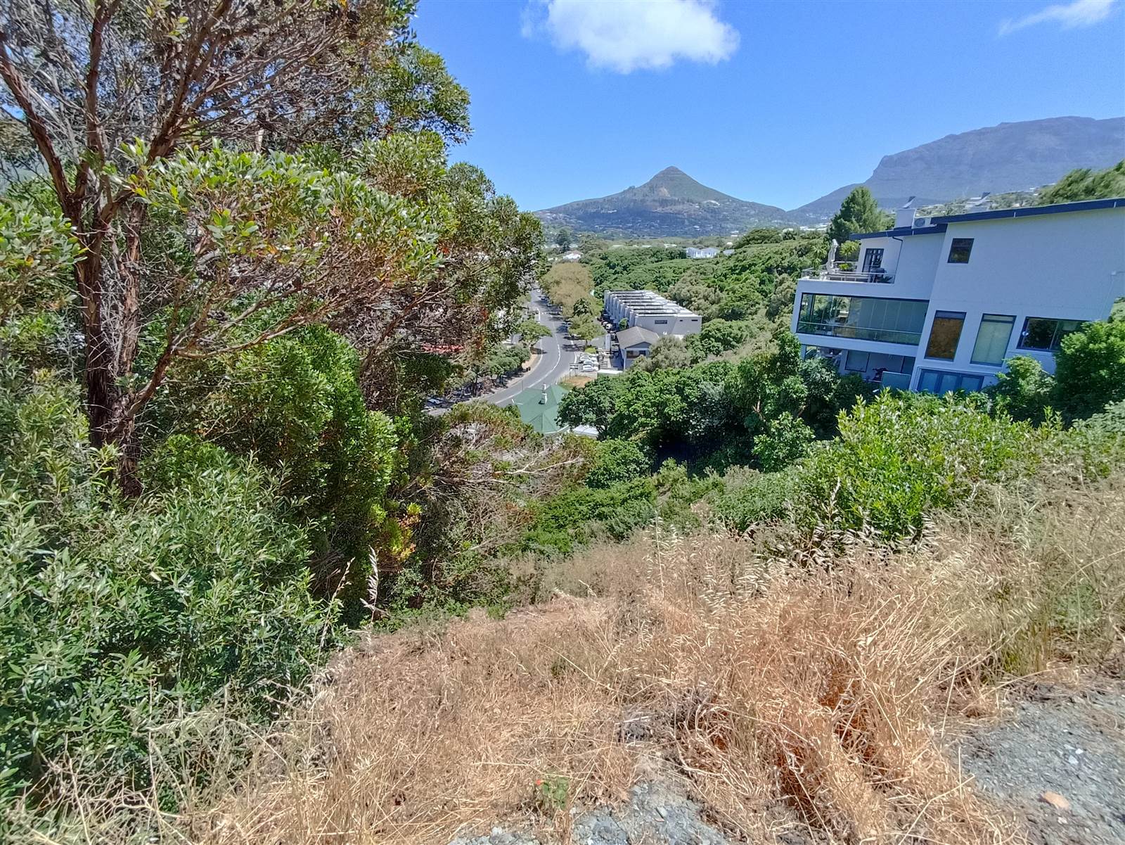 944 m² Land available in Hout Bay and surrounds photo number 4