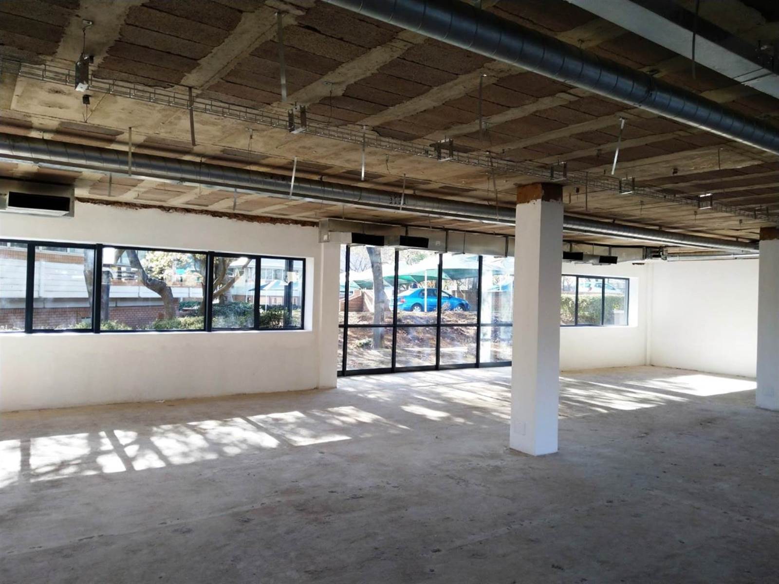 276  m² Commercial space in Woodmead photo number 12