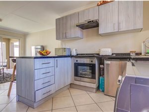 2 Bed Apartment in Cloverdene