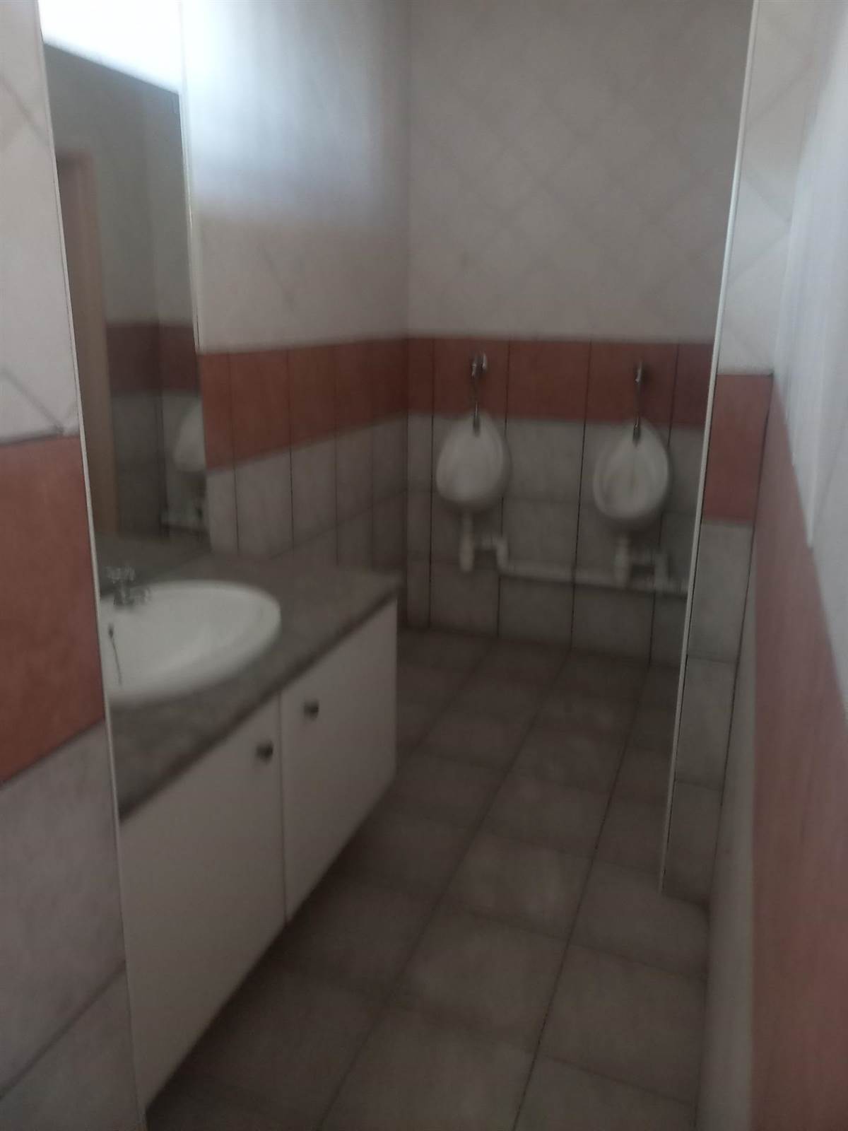1  m² Commercial space in Vanderbijlpark Central photo number 6