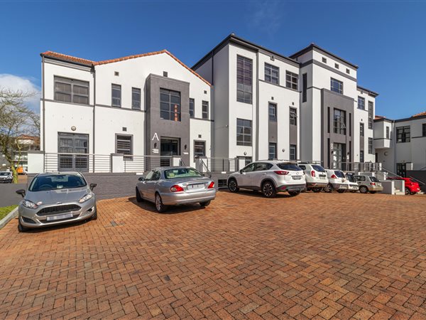 567  m² Commercial space
