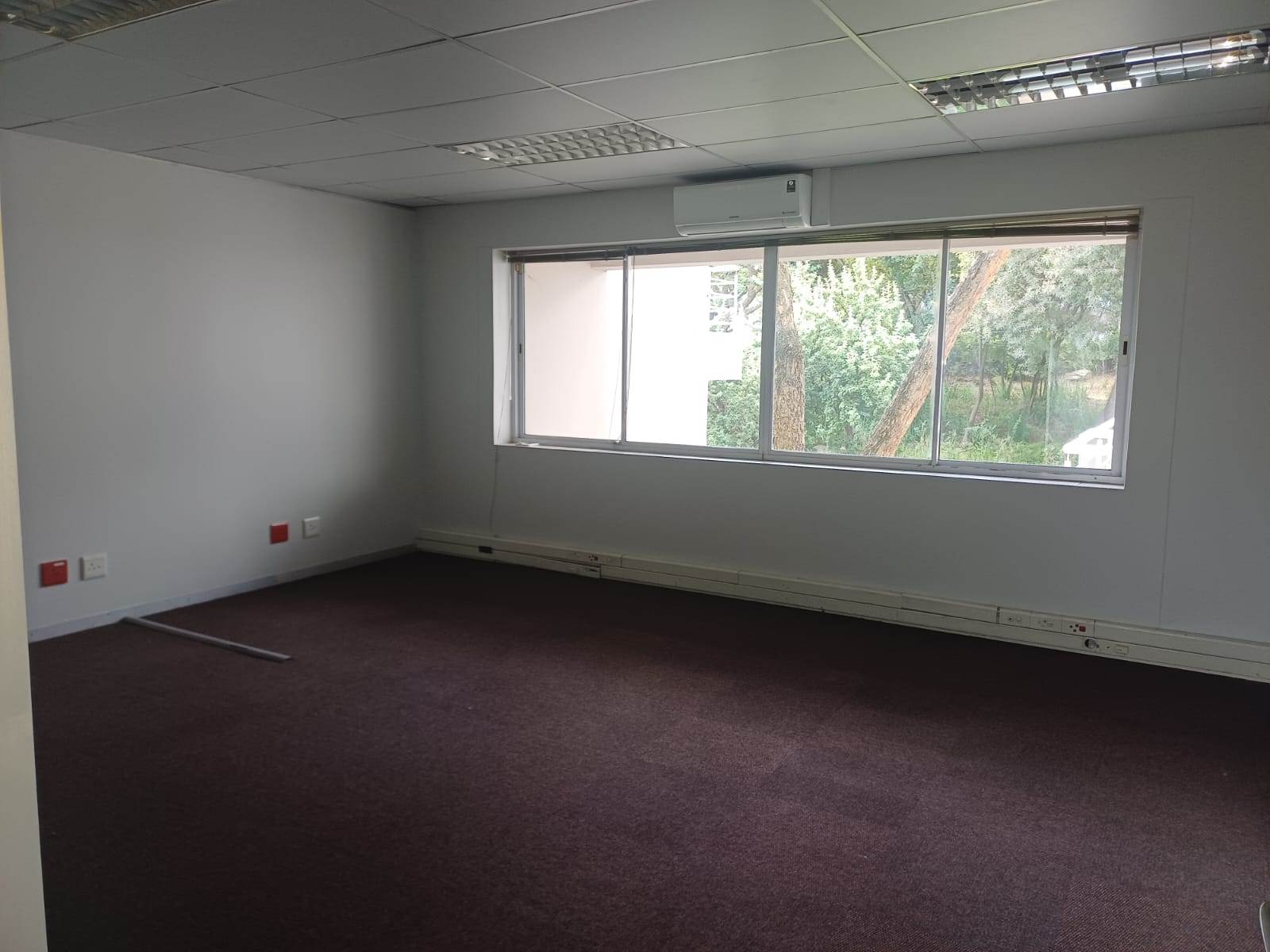 1612.1  m² Commercial space in Woodmead photo number 19