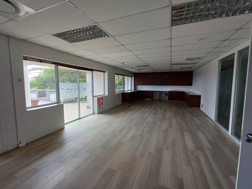 1612.1  m² Commercial space in Woodmead photo number 26