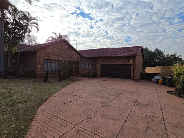 3 Bedroom House 3 Bedroom House