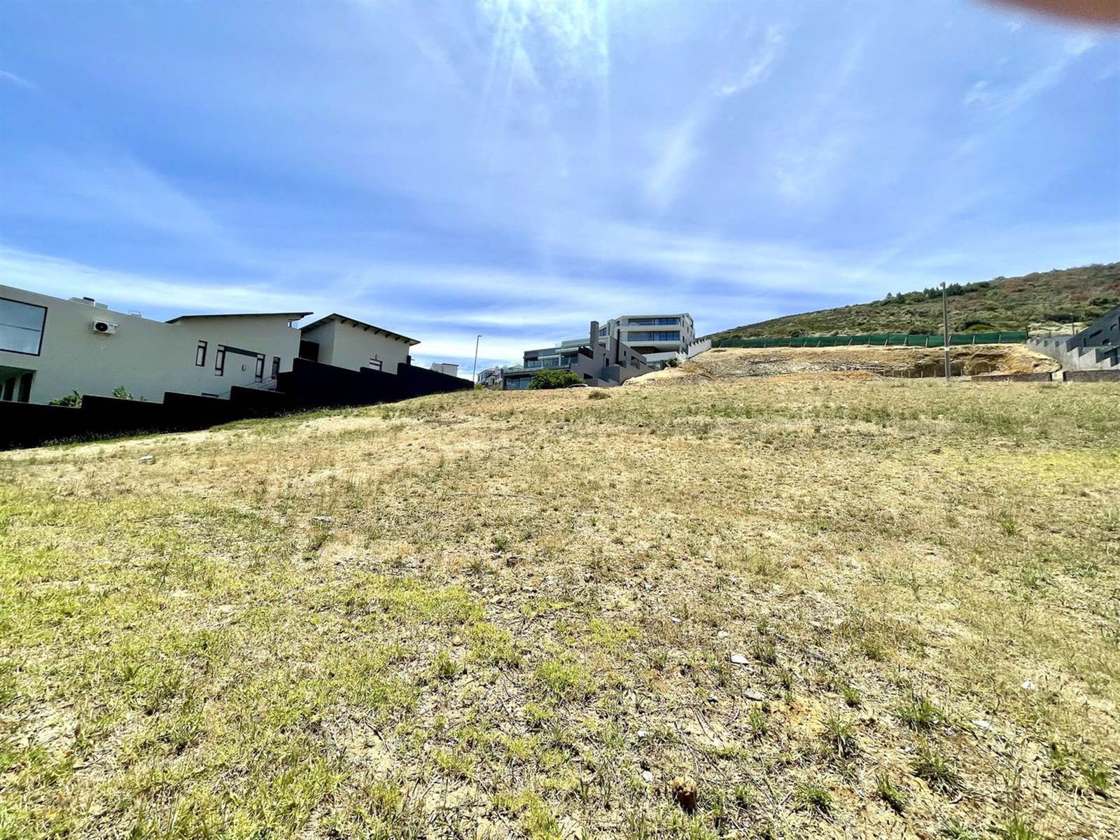 987 m² Land available in Plattekloof photo number 5