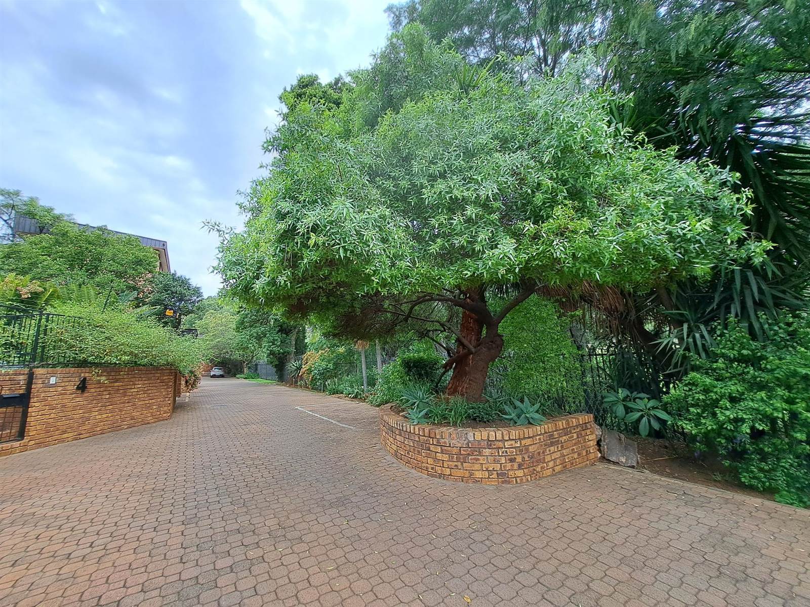 3 Bed Townhouse in Menlyn photo number 24