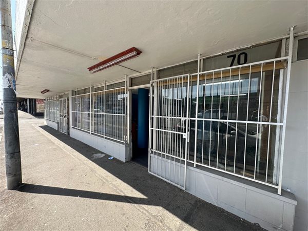 82  m² Retail Space