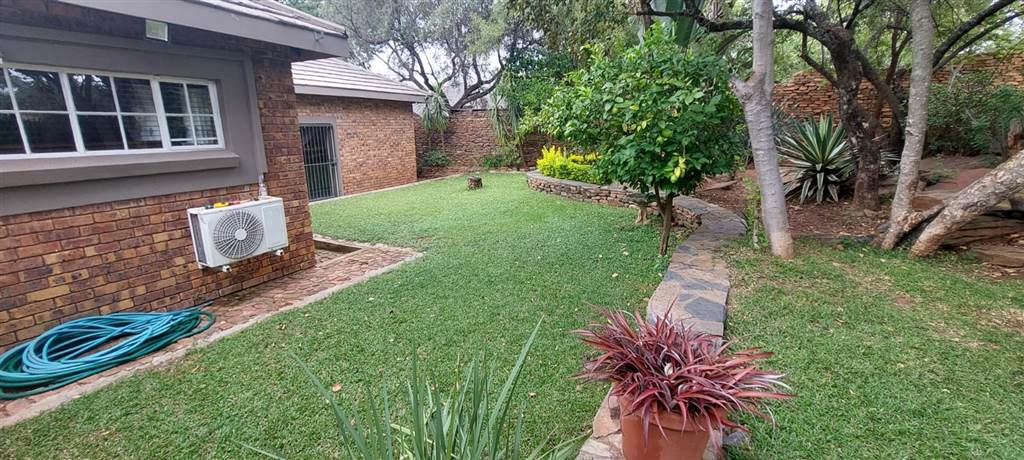 1000 m² Farm in Waterkloof photo number 22