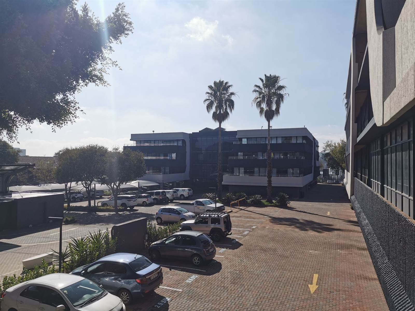 303  m² Office Space in Cresta photo number 8