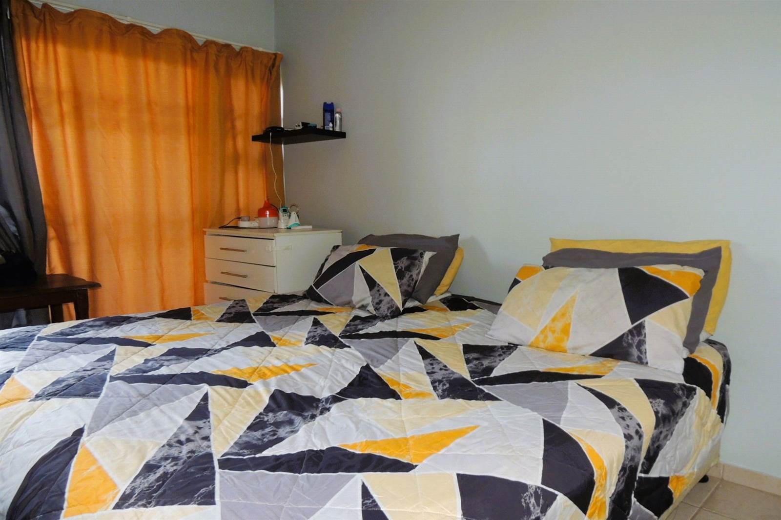 2 Bed Apartment in Winklespruit photo number 13