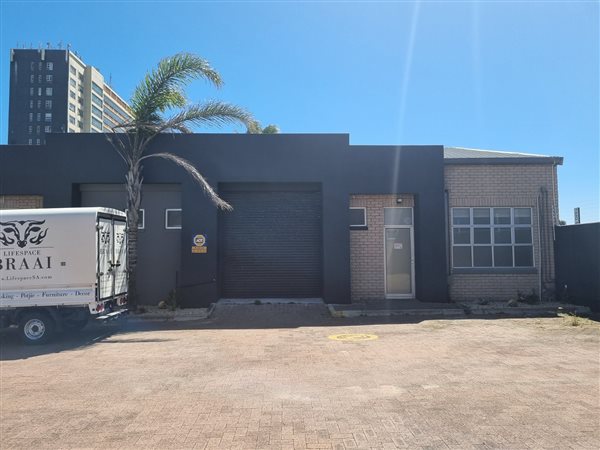 150  m² Commercial space in Montague Gardens