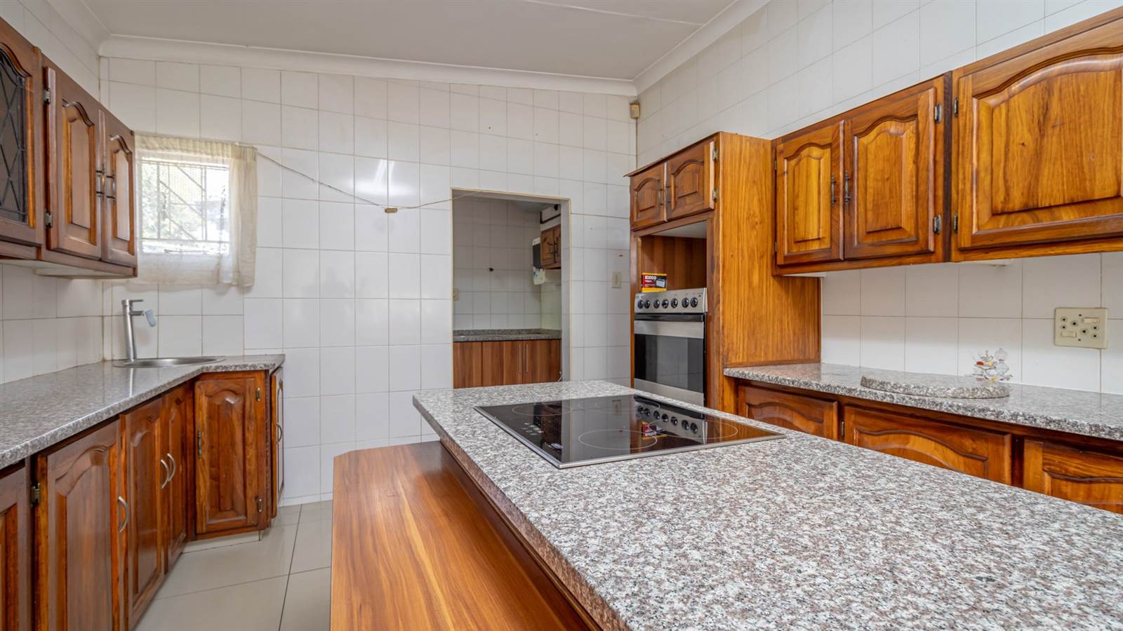 4 Bed House in Laudium photo number 6