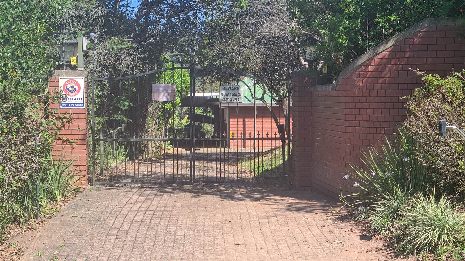 75.5  m² Commercial space in Kloof photo number 13