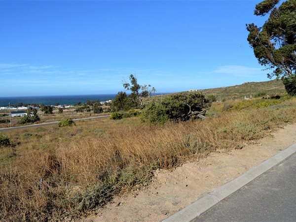 399 m² Land available in St Helena Views
