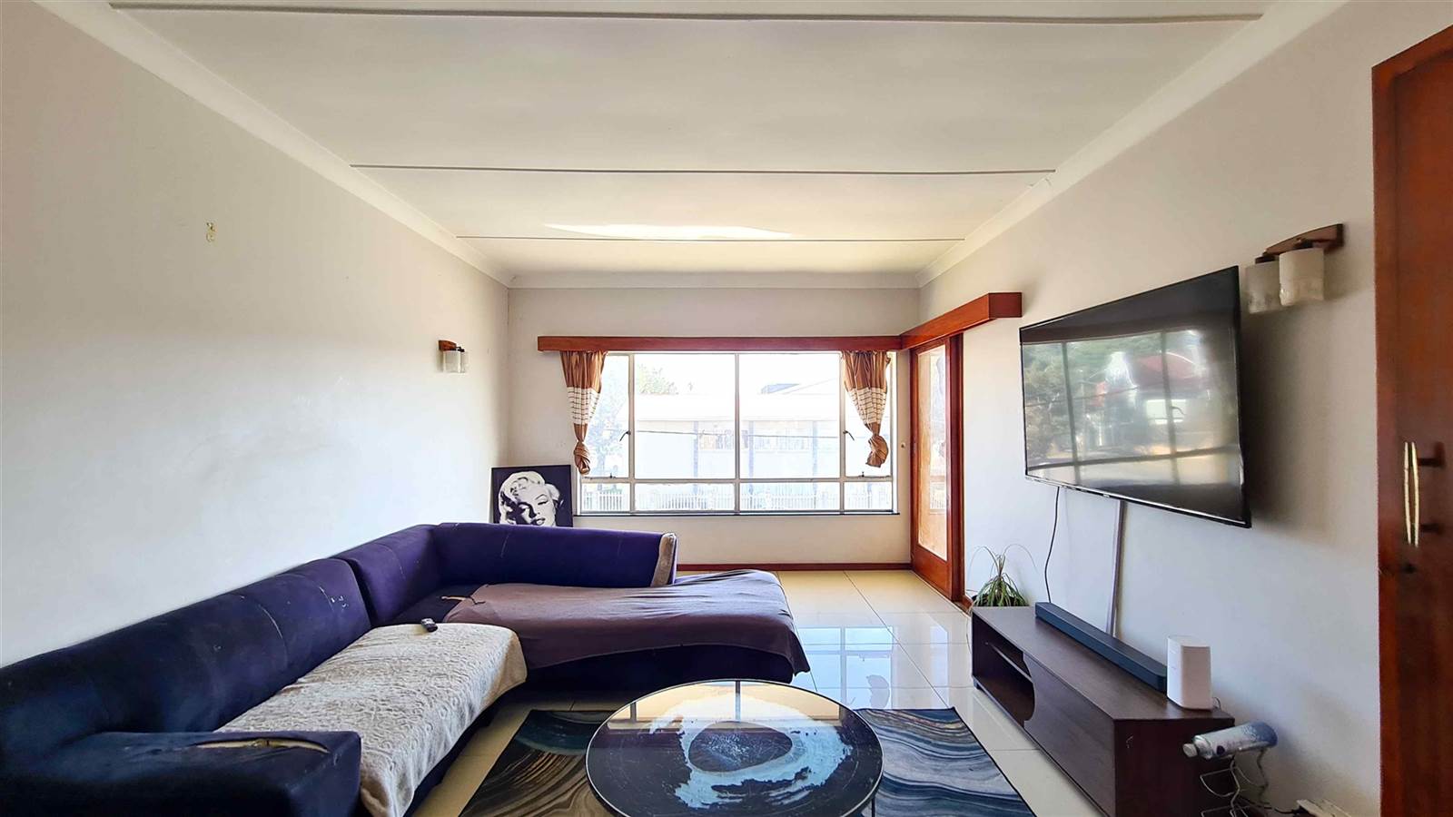 2 Bed Apartment in Southernwood photo number 10