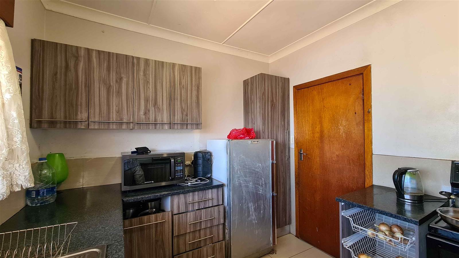 2 Bed Apartment in Southernwood photo number 3