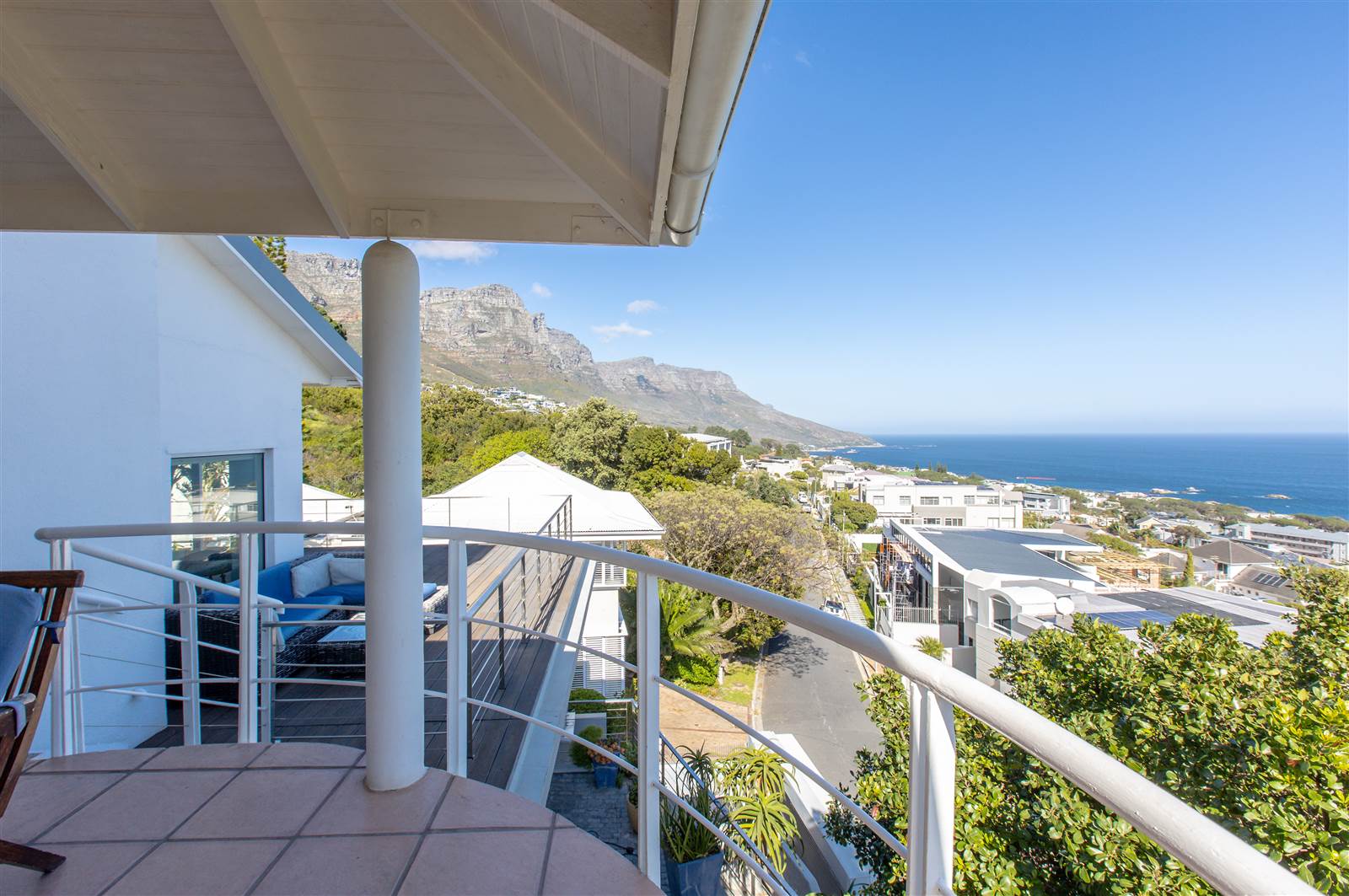 5 Bed House in Camps Bay photo number 19