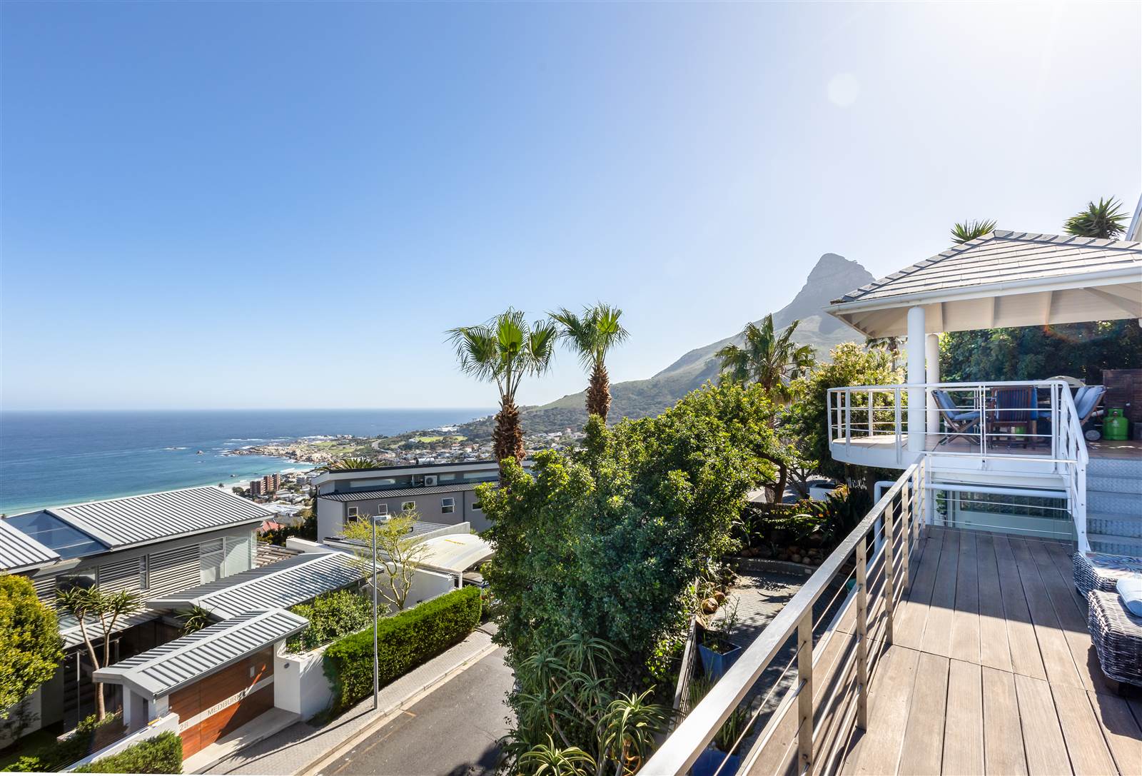 5 Bed House in Camps Bay photo number 6