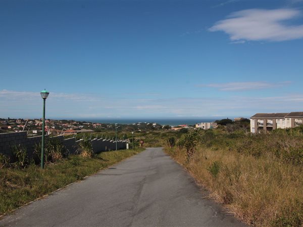 7554 m² Land available in Emerald Heights