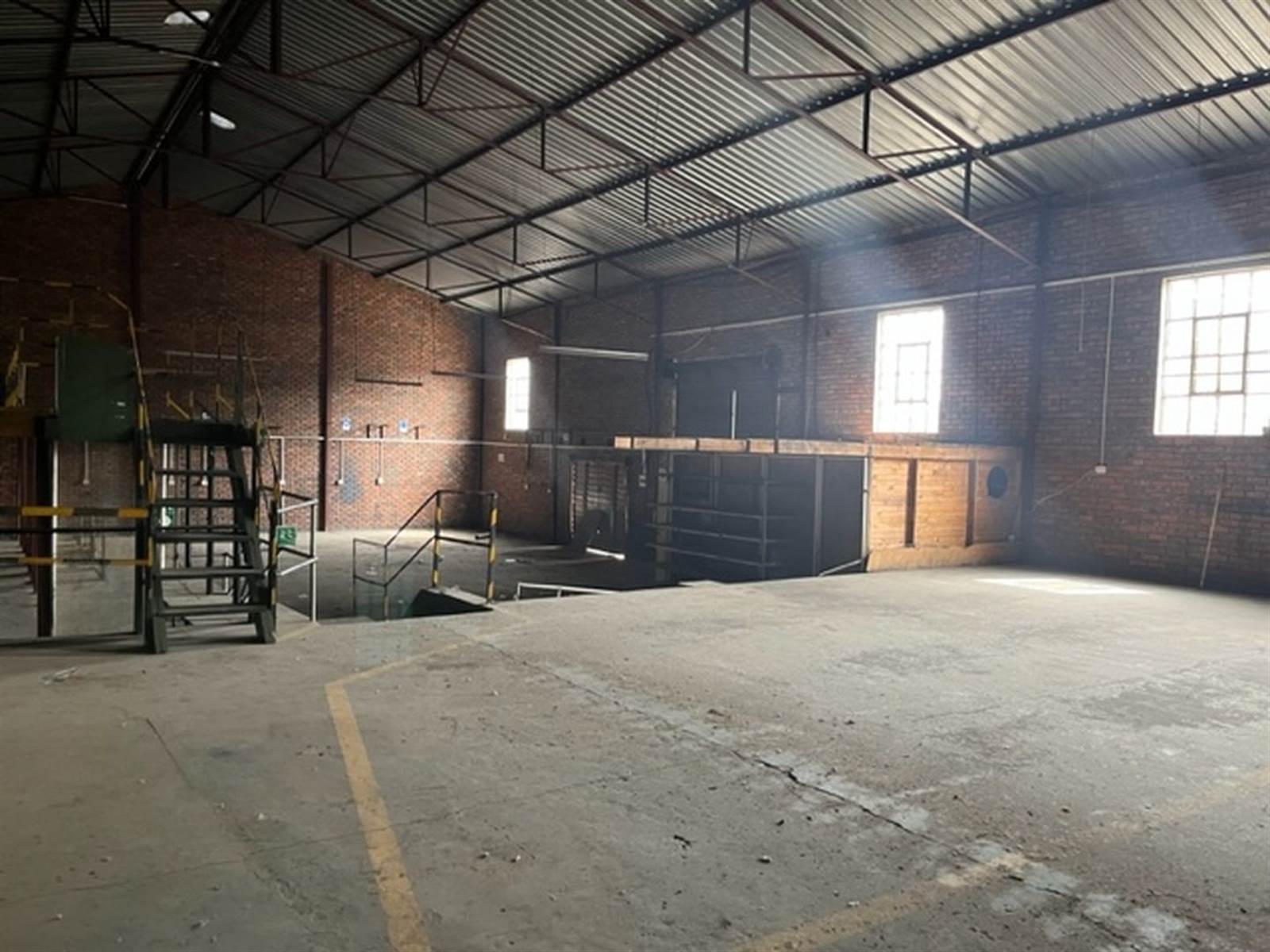 1797  m² Industrial space in Evander photo number 15