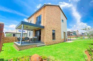 3 Bed House in Roodepoort Central photo number 22