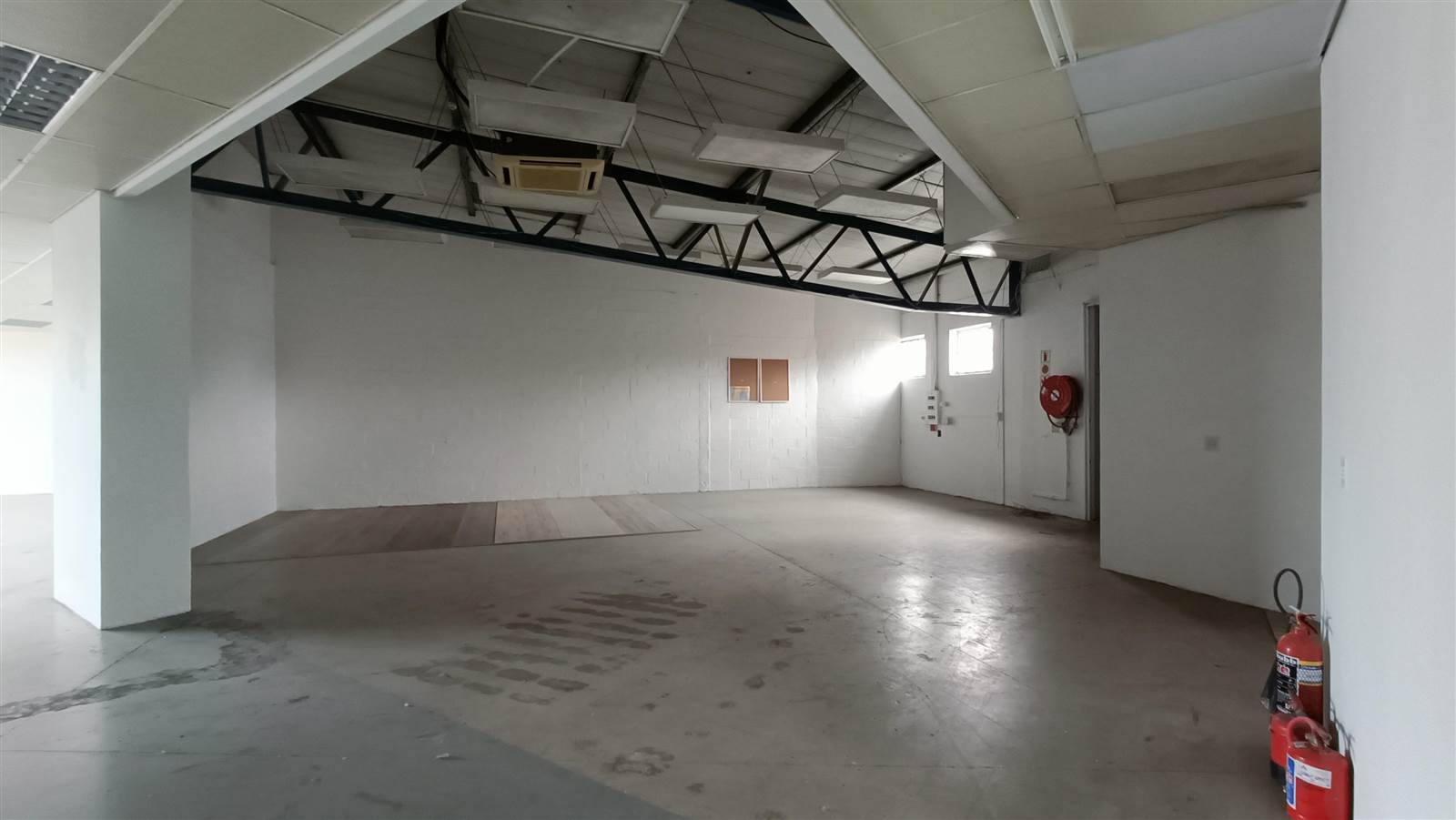 321  m² Industrial space in Montague Gardens photo number 4