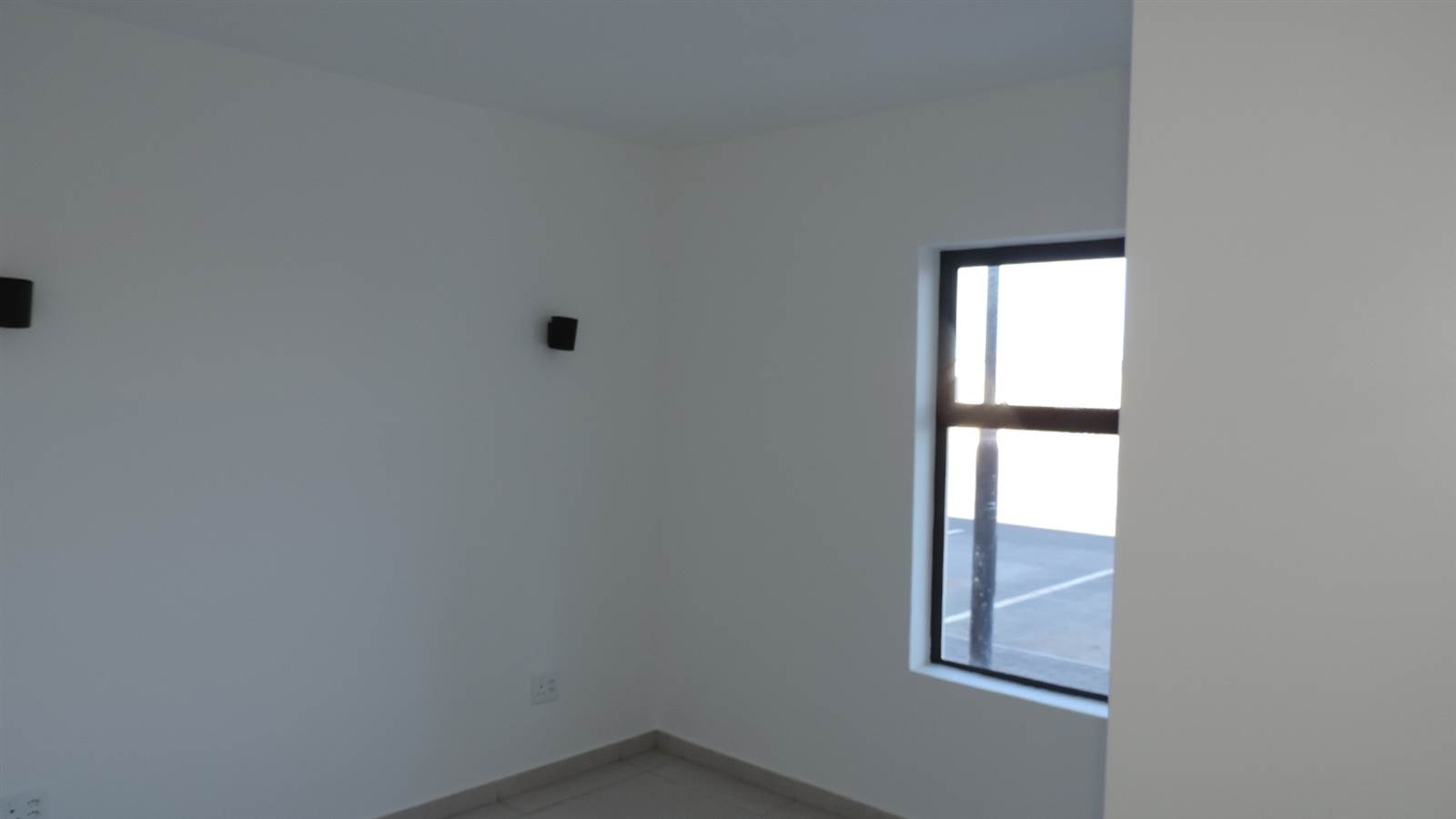2 Bed Flat in Laguna Sands photo number 12