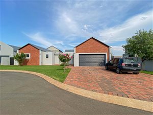 House in Midstream Meadows