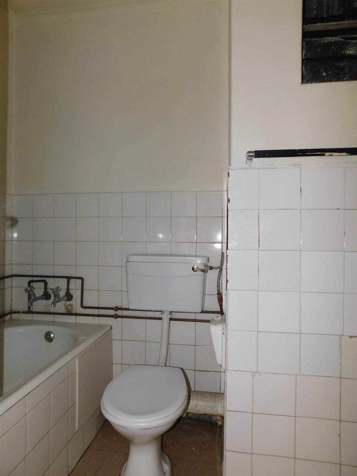 Bachelor apartment in Hillbrow photo number 5