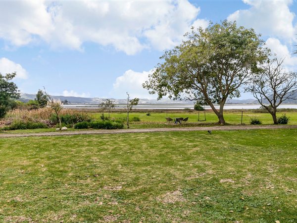 2740 m² Land available in Belvidere