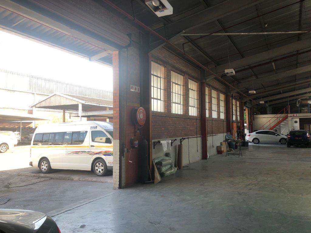1161  m² Industrial space in Congella photo number 16