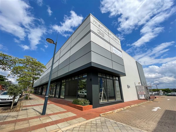222 m² Retail Space 222 m² Retail Space