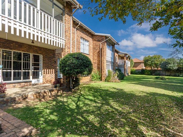 2 Bedroom Townhouse 2 Bedroom Townhouse