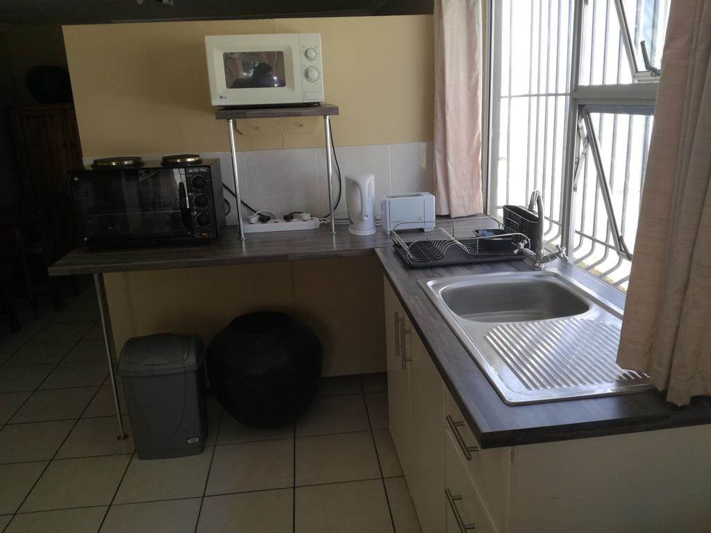 3 Bed House in Gordons Bay Central photo number 12